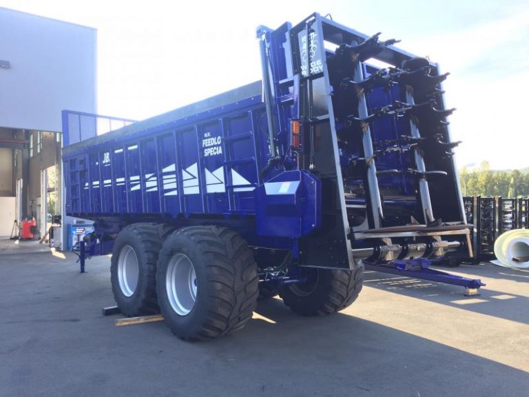 JBS Feedlot Special Manure Spreader Twin Clover Equipment LLC
