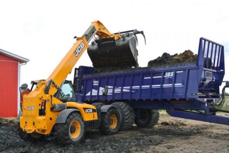 JBS Feedlot Special Manure Spreader Twin Clover Equipment LLC