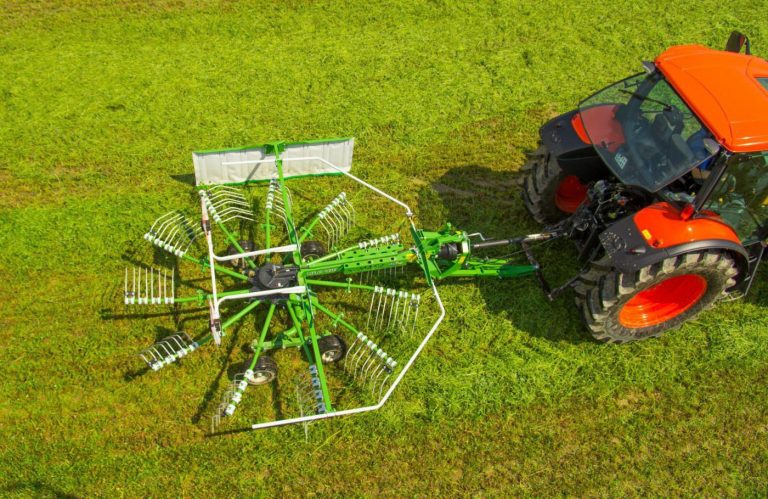 Single rotor rakes UNO-trailed - Twin Clover Equipment LLC